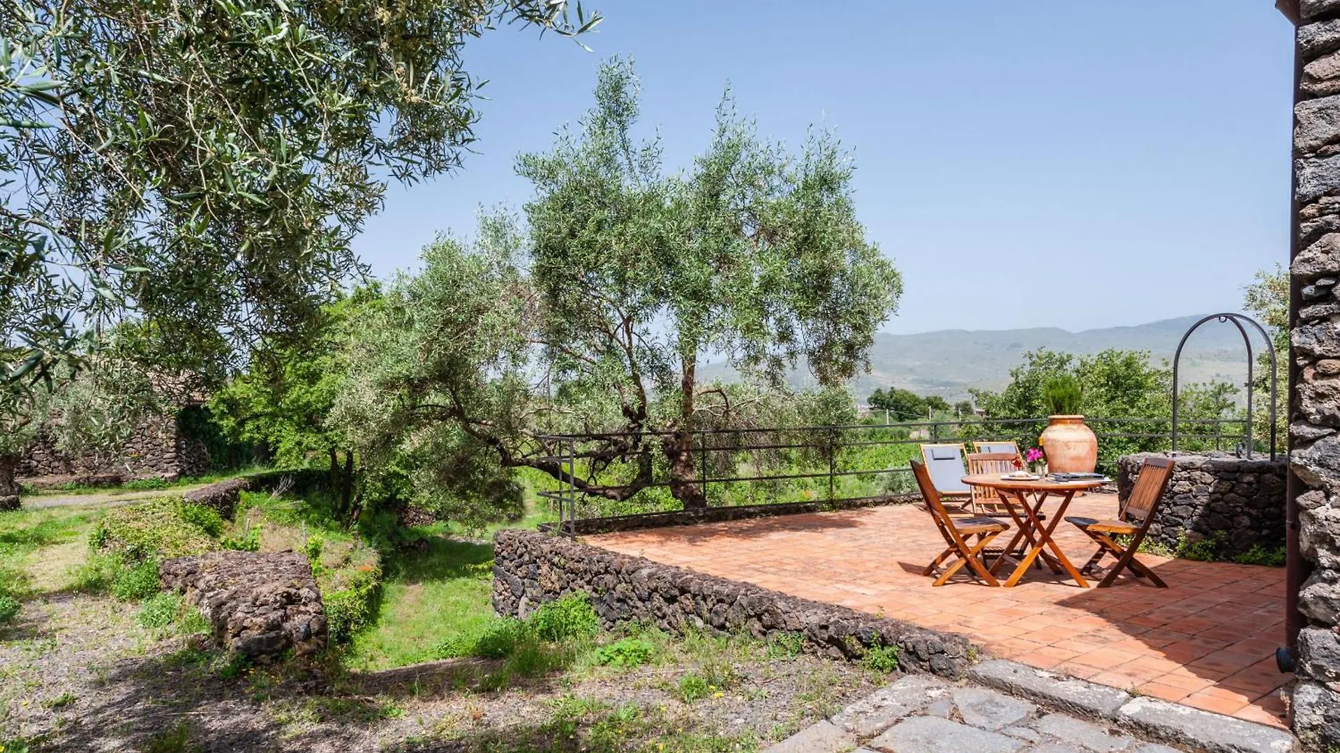 Terrazze Dell'Etna - Country Rooms And Apartments Randazzo Italia